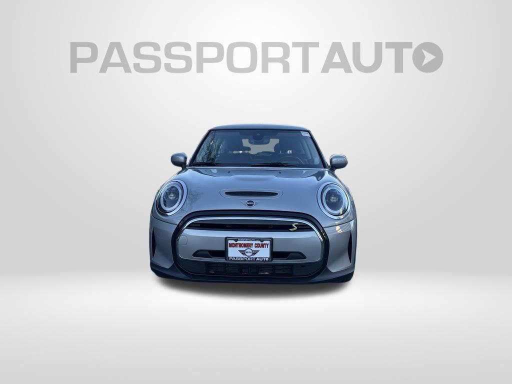 Used 2024 MINI Cooper SE image 2