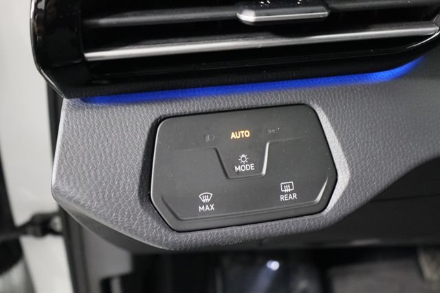 Used 2024 Volkswagen ID.4 2WD image 21