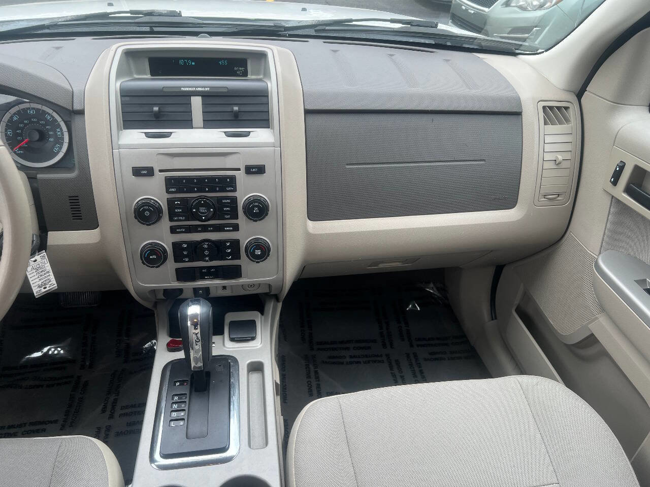 Used 2010 Ford Escape Limited image 30