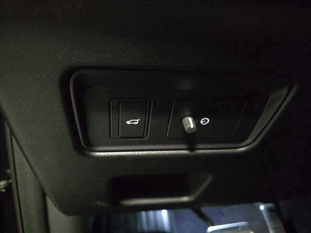 New 2026 Land Rover Discovery Limited Edition AWD/4WD image 27