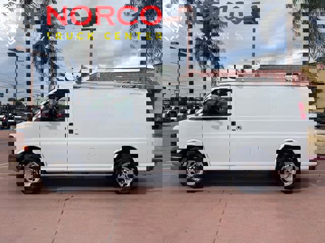 Used 2014 Chevrolet Express 2500 image 4