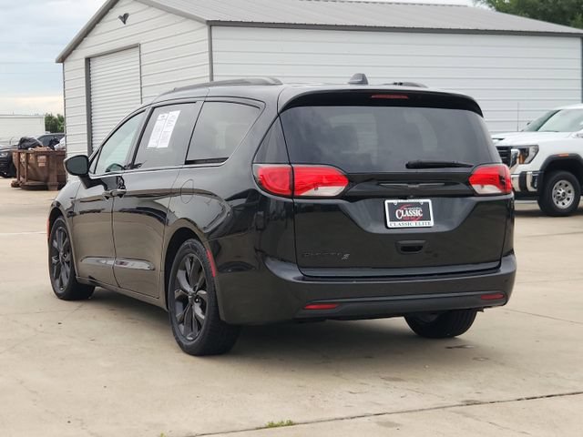 Used 2020 Chrysler Pacifica Touring-L w/ S Appearance Package FWD image 7