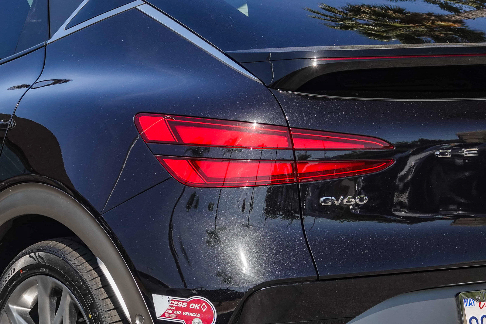 Used 2023 Genesis GV60 Advanced AWD/4WD image 8