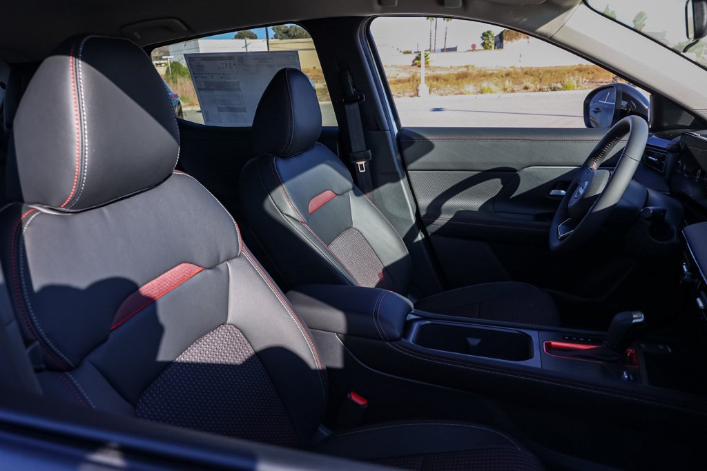 New 2026 Nissan Kicks SR FWD image 22