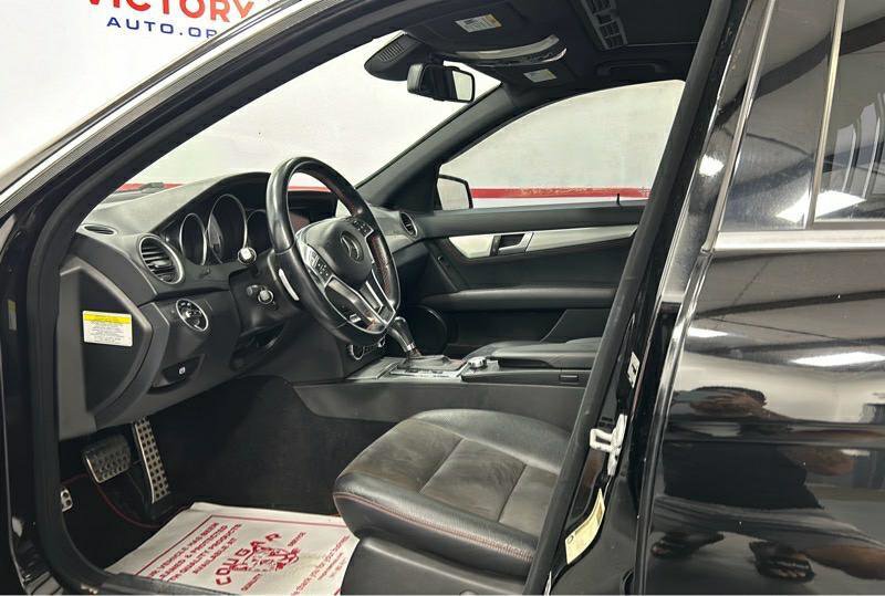 Used 2013 Mercedes-Benz C 250 Sedan image 7