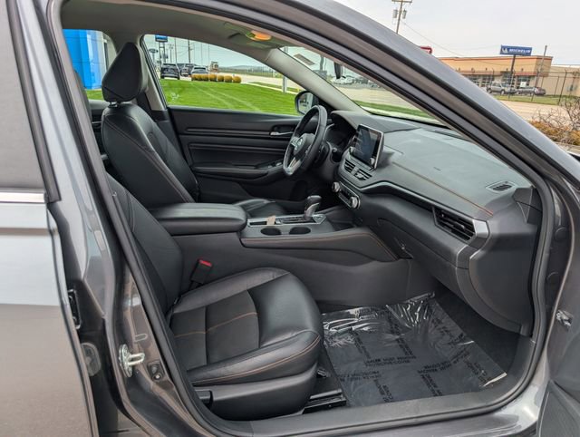 Used 2021 Nissan Altima 2.5 SR image 4