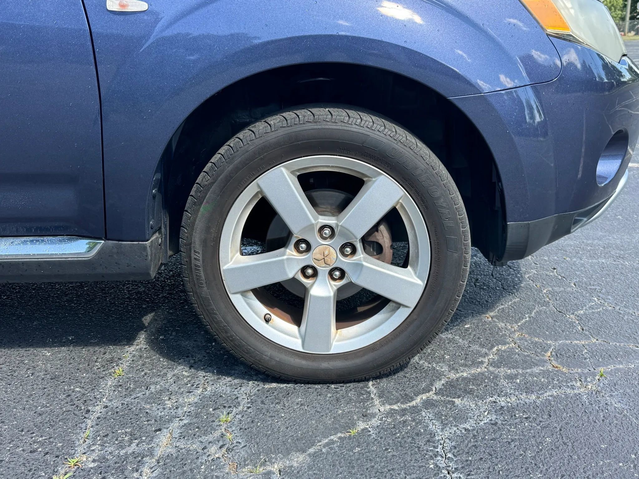 Used 2009 Mitsubishi Outlander XLS AWD/4WD image 8