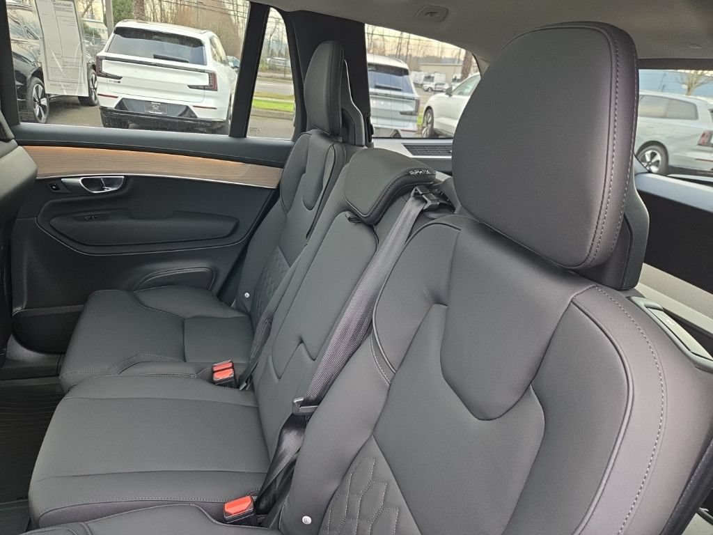 New 2026 Volvo XC90 B5 Core w/ Protection Package Premier AWD/4WD image 6