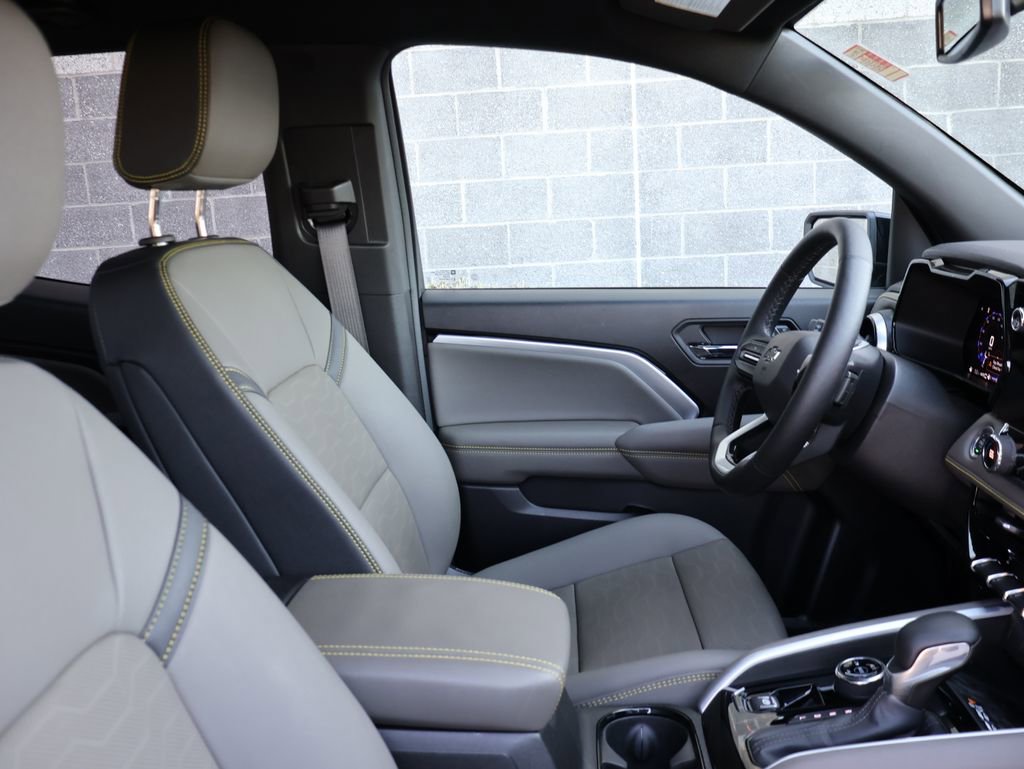 Used 2024 Chevrolet Colorado ZR2 w/ ZR2 Convenience Package III image 10