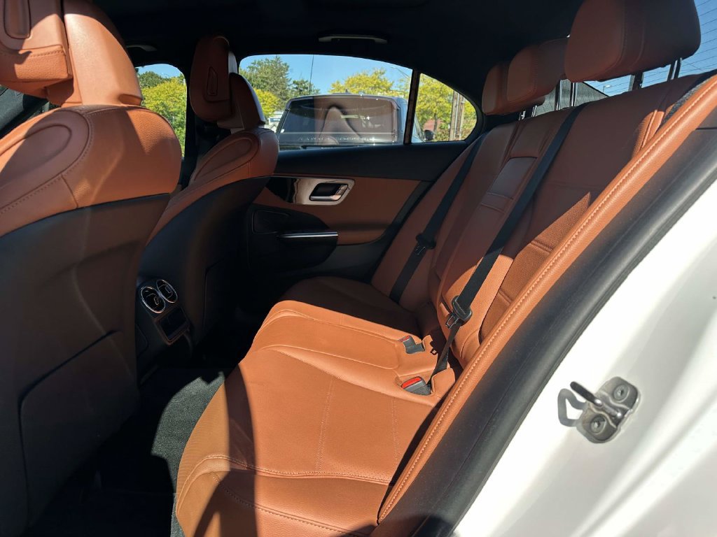 Used 2025 Mercedes-Benz C 300 Sedan image 15