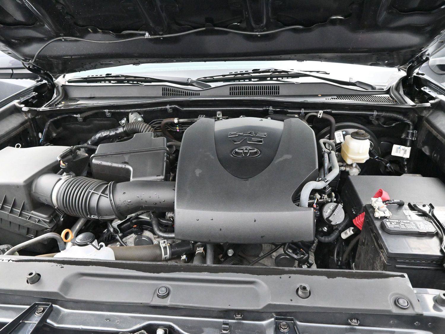 Used 2023 Toyota Tacoma SR AWD/4WD image 32