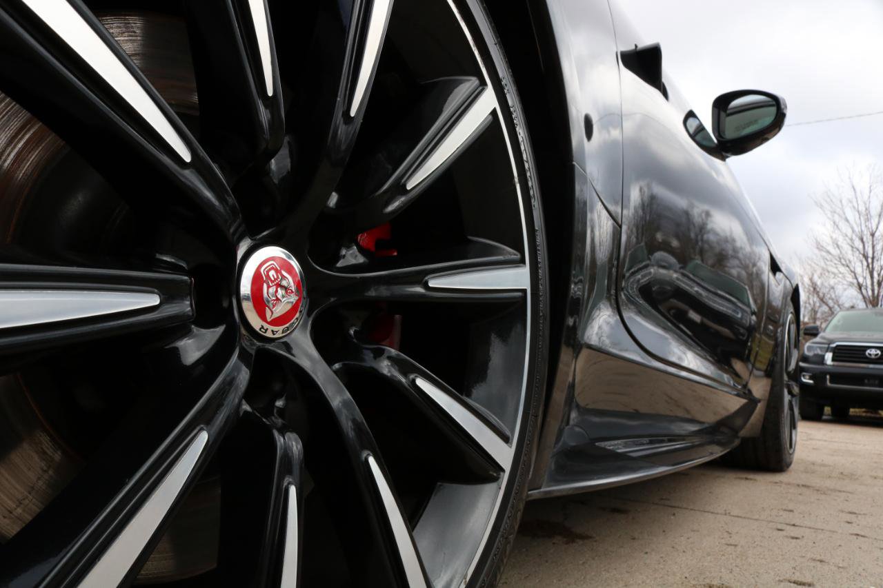 Used 2016 Jaguar F-TYPE S image 13