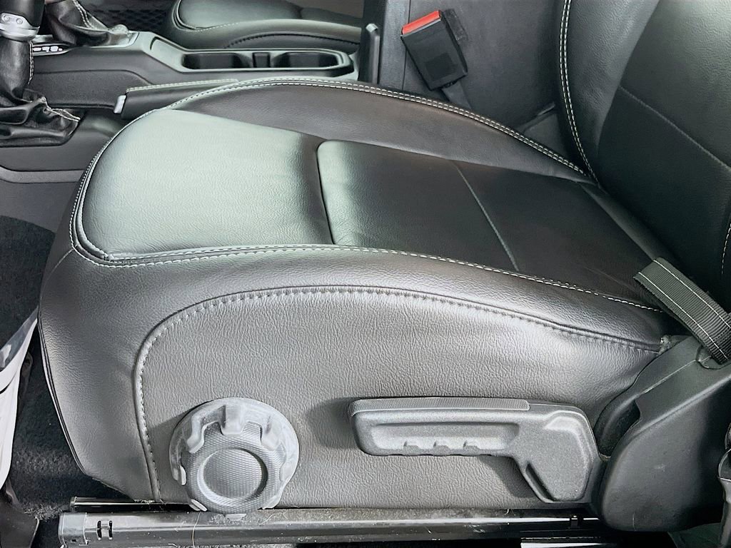 Used 2021 Jeep Wrangler Unlimited Sahara image 29