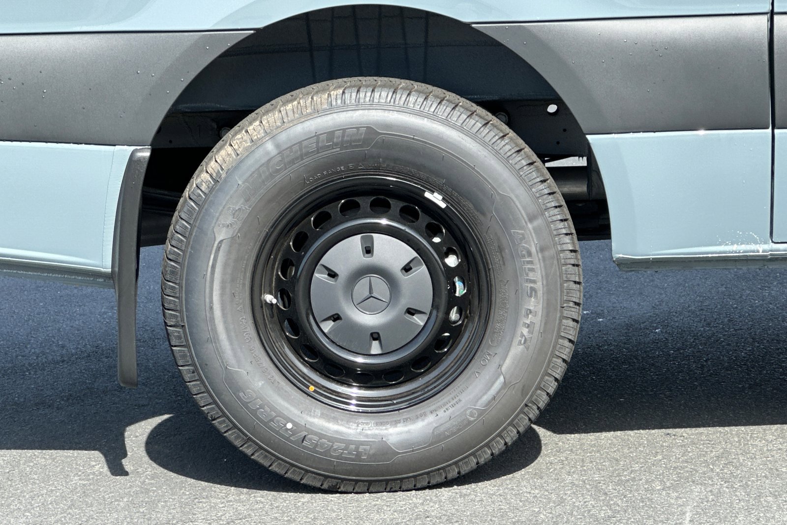 New 2024 Mercedes-Benz Sprinter 2500 image 25