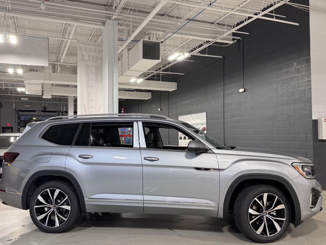 New 2026 Volkswagen Atlas SEL Premium R-Line image 5