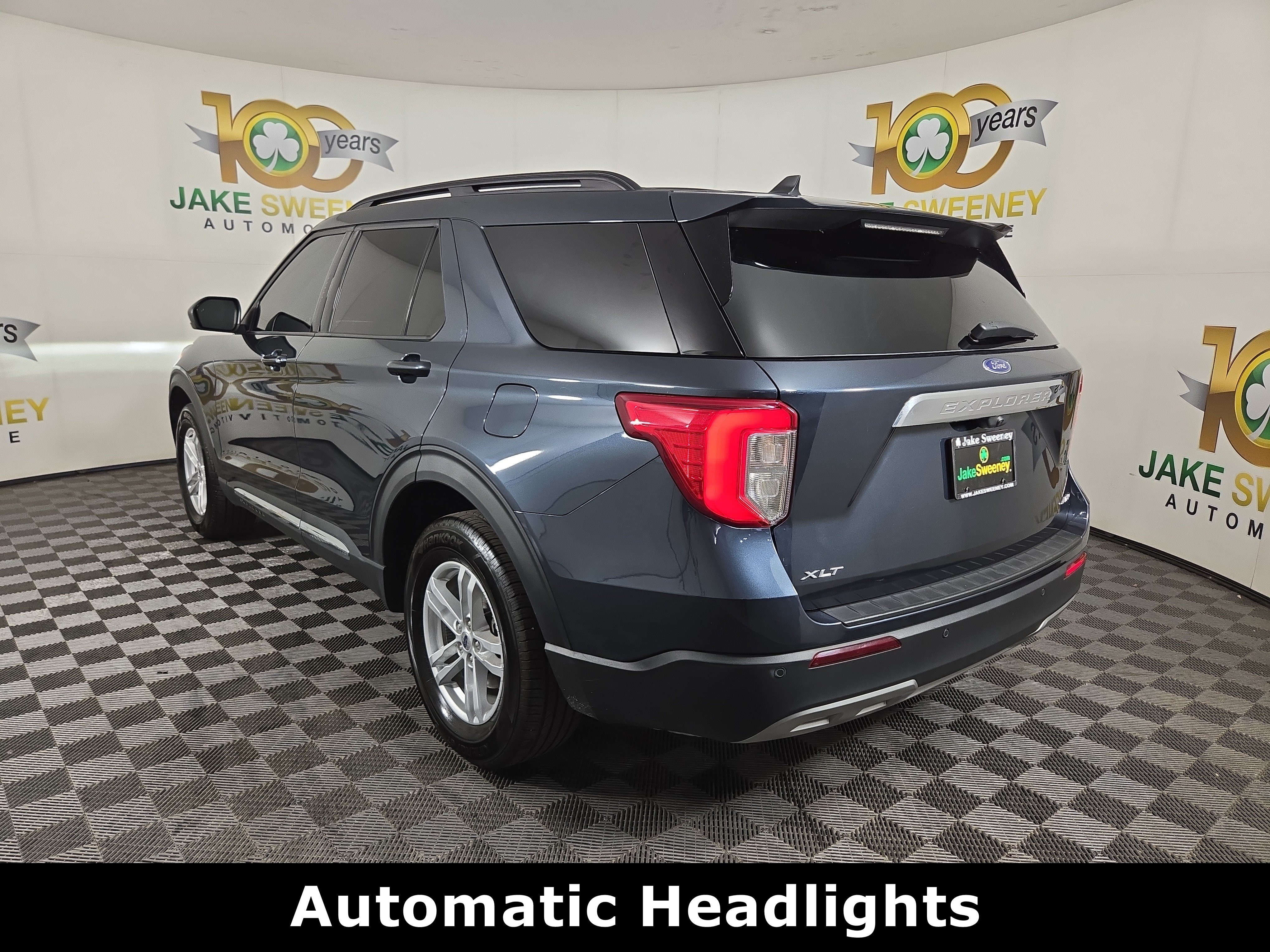 Used 2024 Ford Explorer XLT w/ Equipment Group 202A AWD/4WD image 6