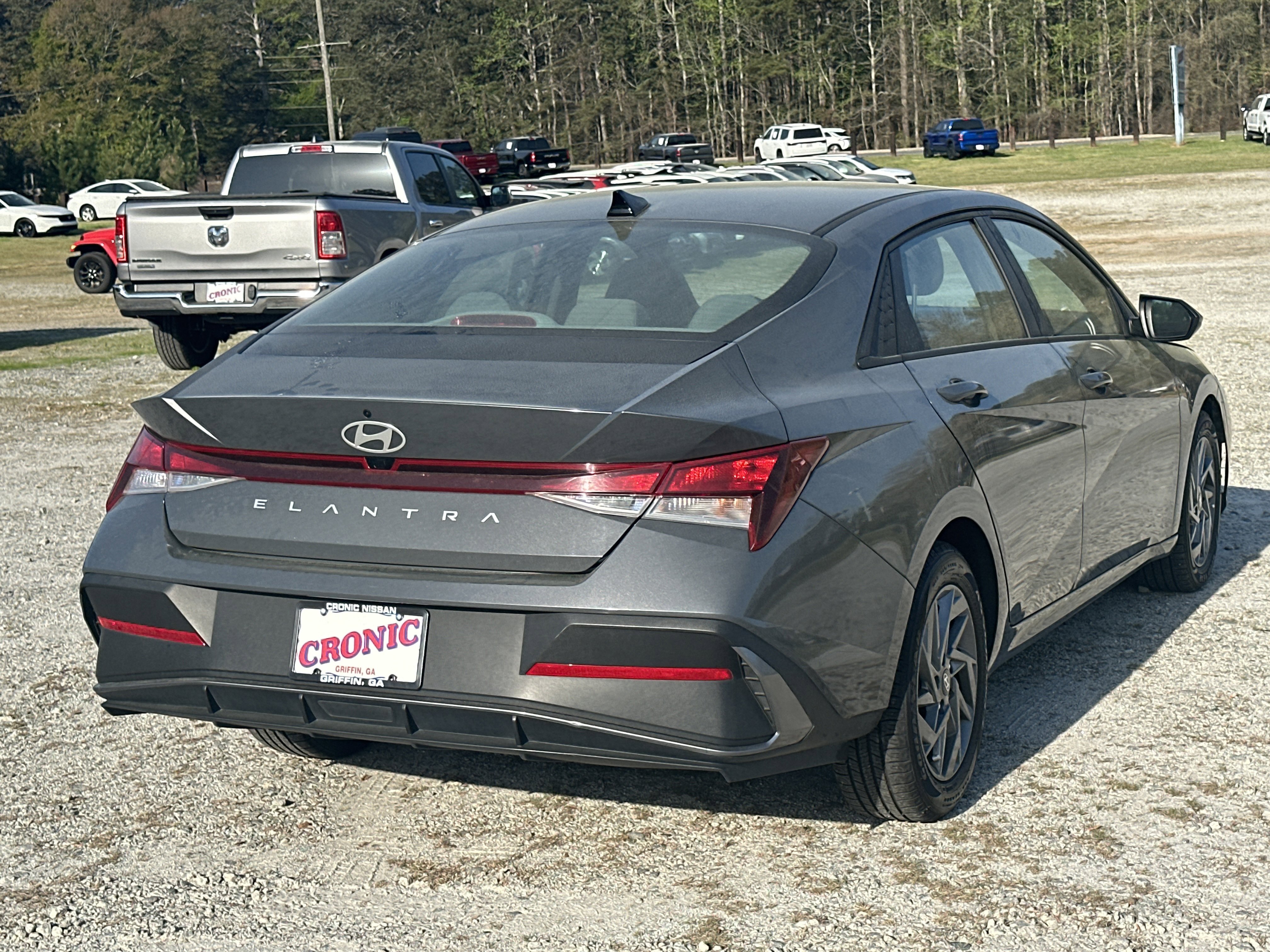 Used 2024 Hyundai Elantra SEL image 5