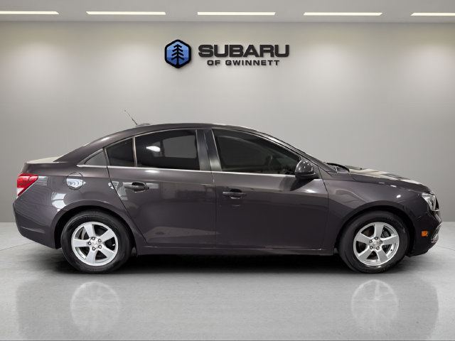 Used 2016 Chevrolet Cruze LT w/ Technology Package FWD image 6