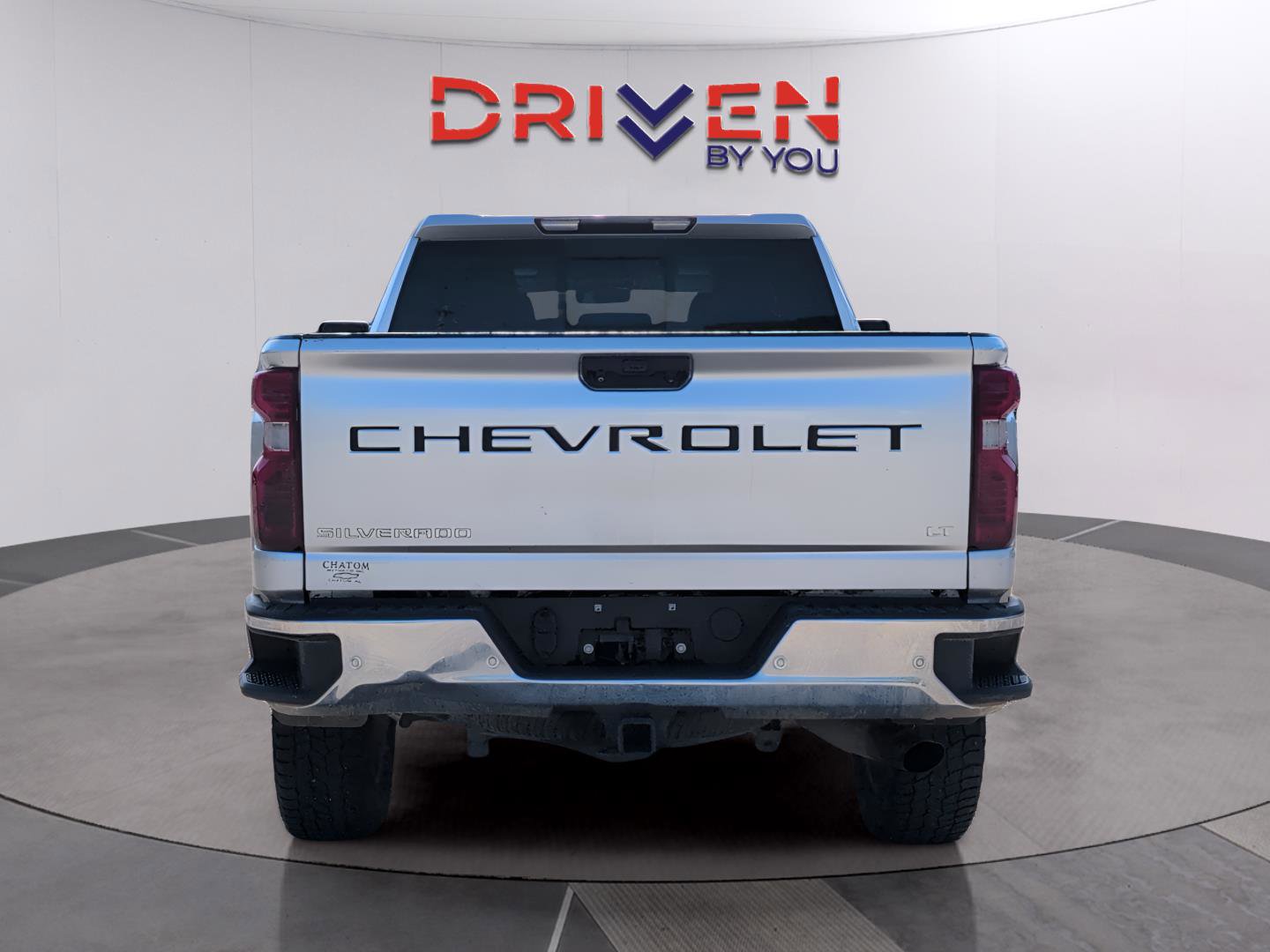 Used 2023 Chevrolet Silverado 2500 LT w/ Convenience Package image 4