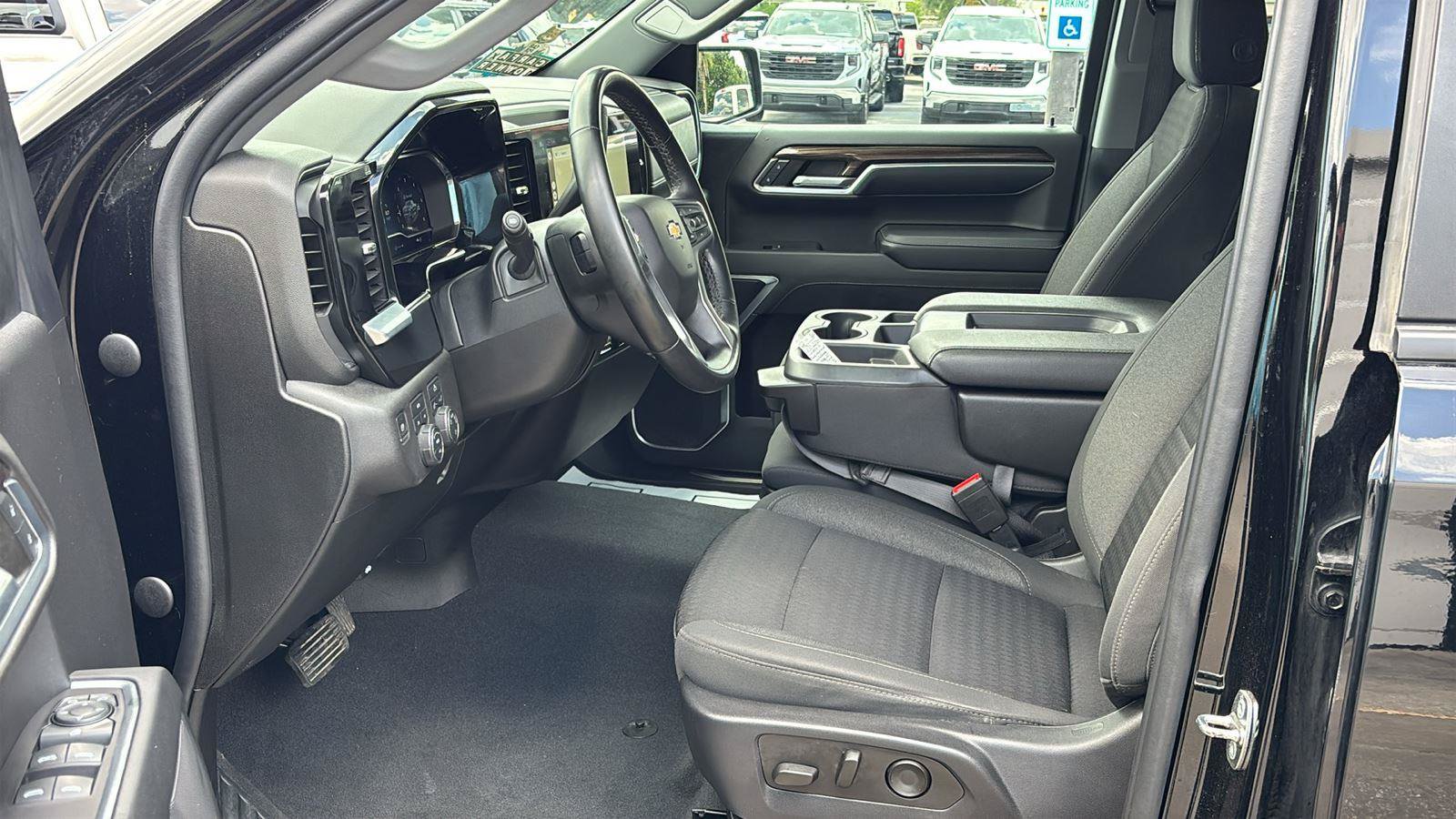 Certified 2023 Chevrolet Silverado 1500 LT w/ Protection Package AWD/4WD image 15