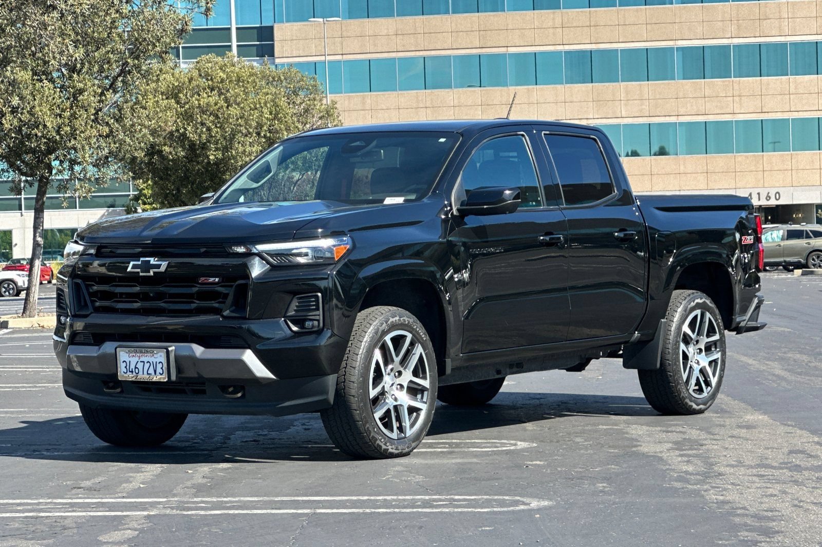 Used 2023 Chevrolet Colorado Z71 w/ Z71 Convenience Package 2 AWD/4WD image 8