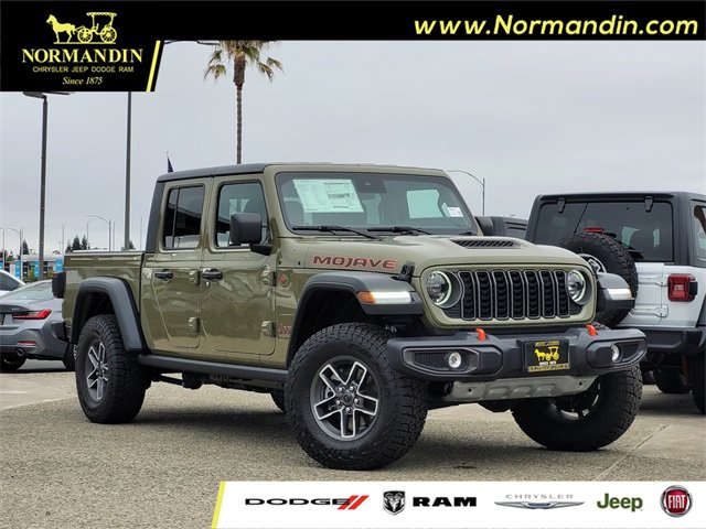 New 2025 Jeep Gladiator Mojave