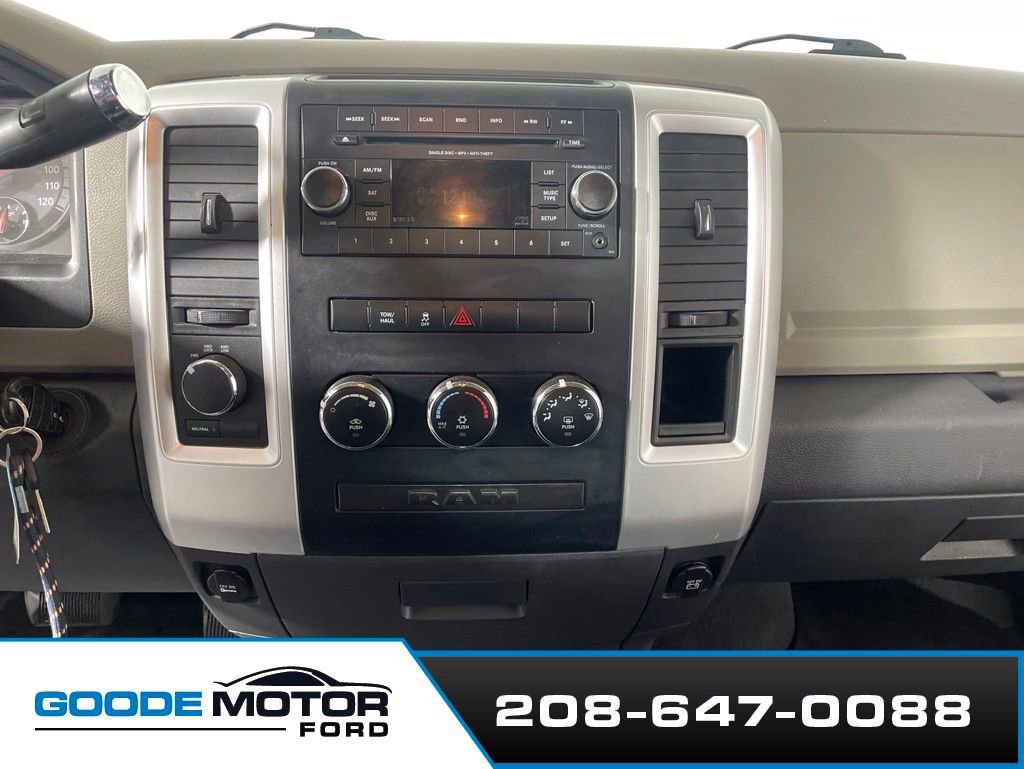 Used 2012 RAM 1500 Classic SLT AWD/4WD image 16