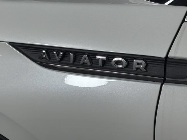 New 2026 Lincoln Aviator AWD image 29