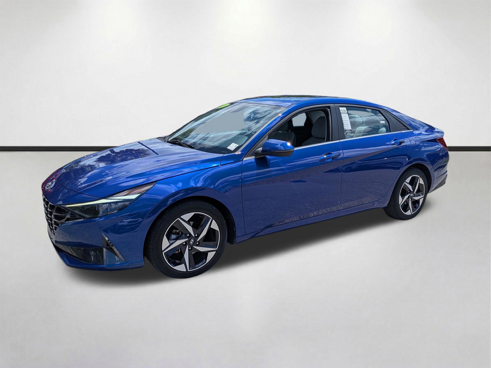 Used 2023 Hyundai Elantra Limited w/ Cargo Package FWD image 8