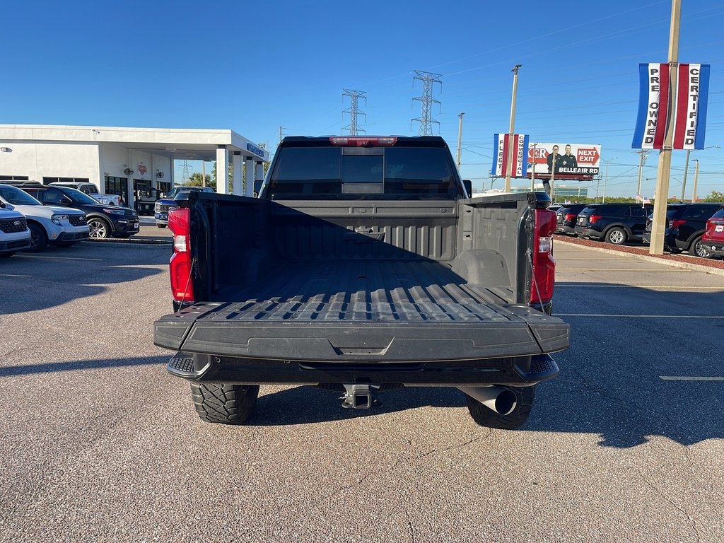 Used 2024 Chevrolet Silverado 2500 LTZ w/ LTZ Plus Package image 8