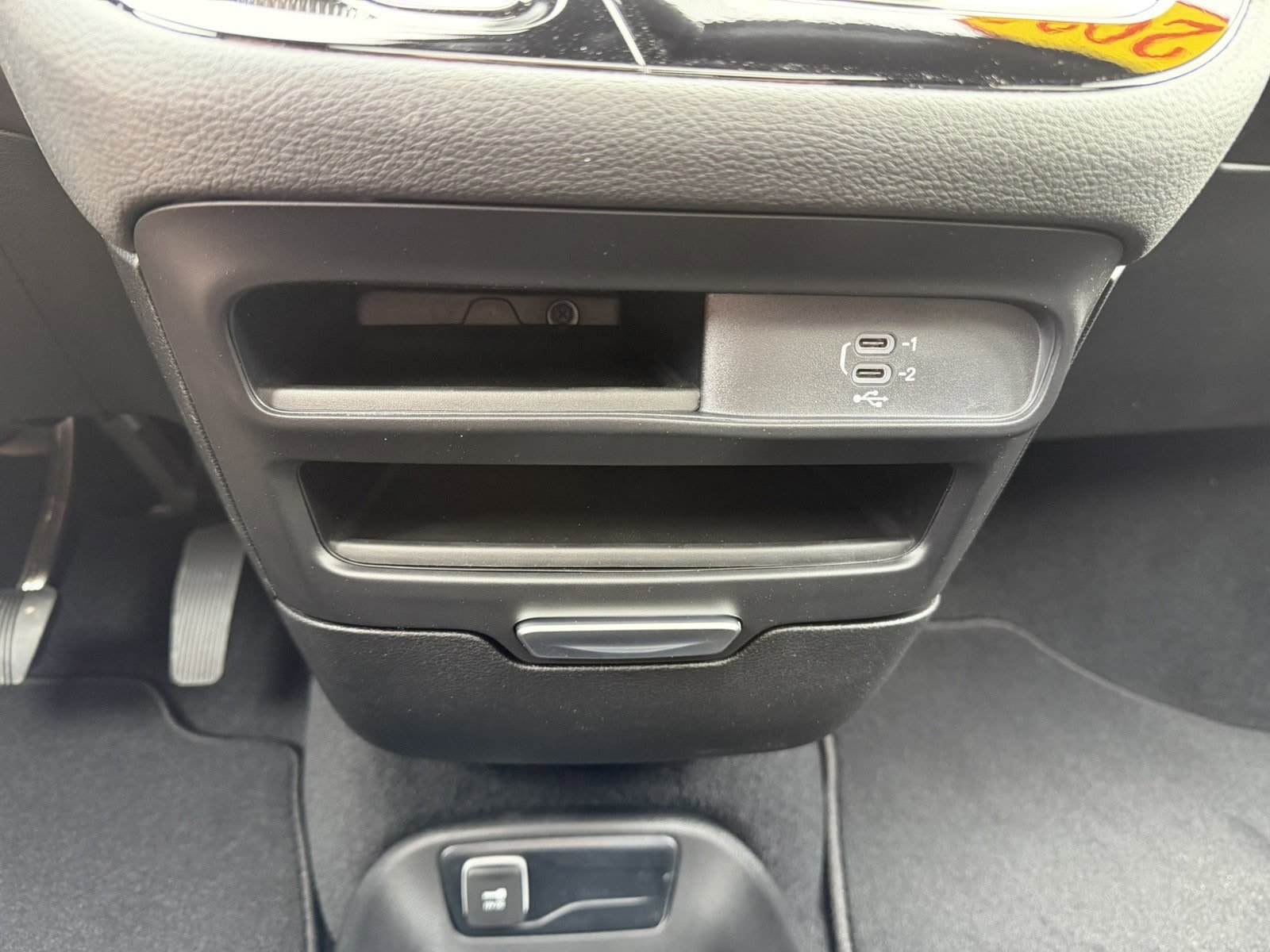New 2026 Chrysler Pacifica Select FWD image 24