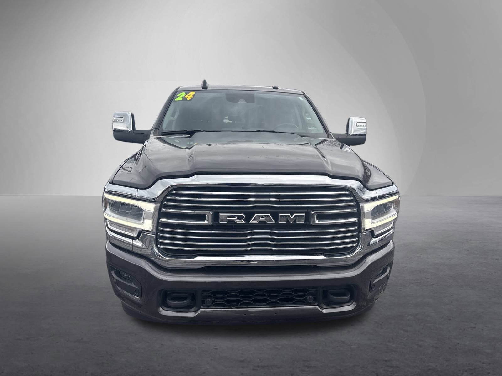 Used 2024 RAM 2500 Laramie w/ Safety Group image 9