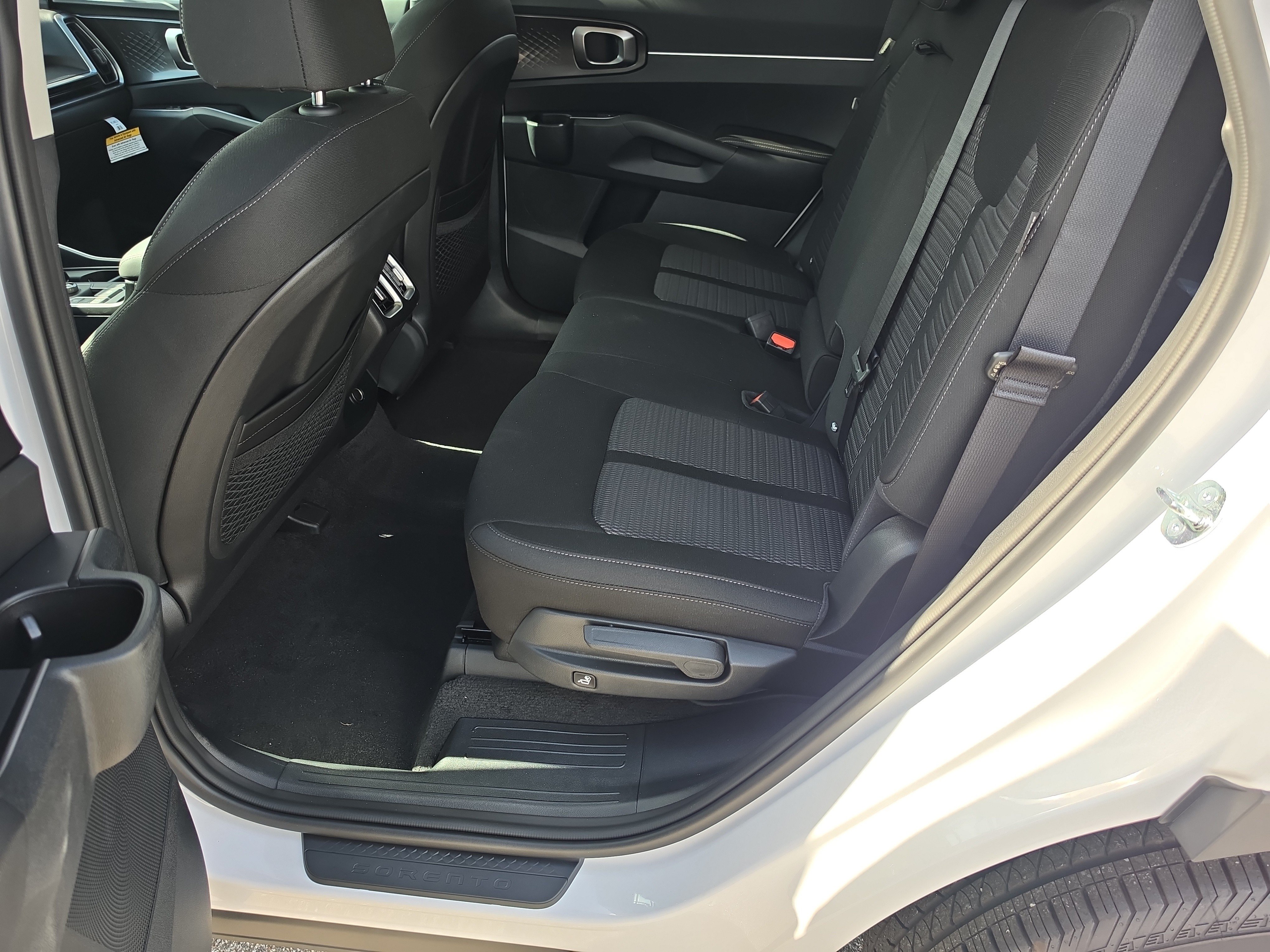 New 2026 Kia Sorento LX FWD image 16