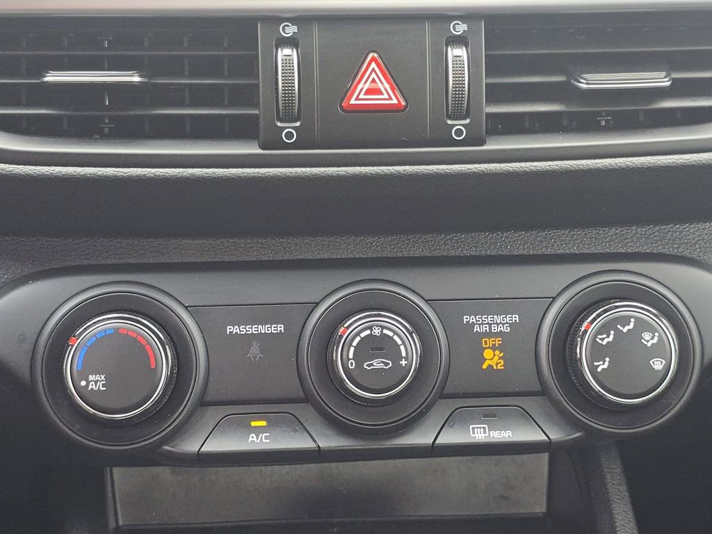 Used 2024 Kia Forte LXS image 29