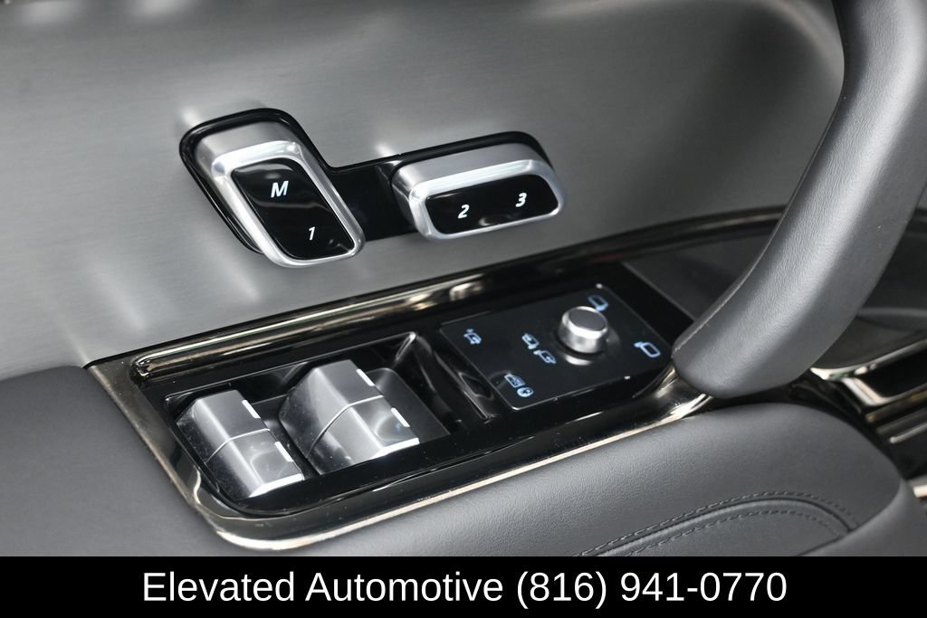 Used 2024 Land Rover Range Rover Sport Dynamic SE AWD/4WD image 19