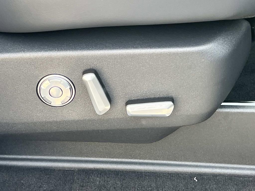 New 2025 Lincoln Navigator L Reserve image 21