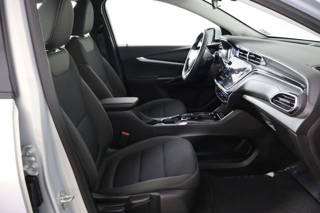 Used 2023 Chevrolet Bolt EUV LT w/ Driver Confidence Package image 17