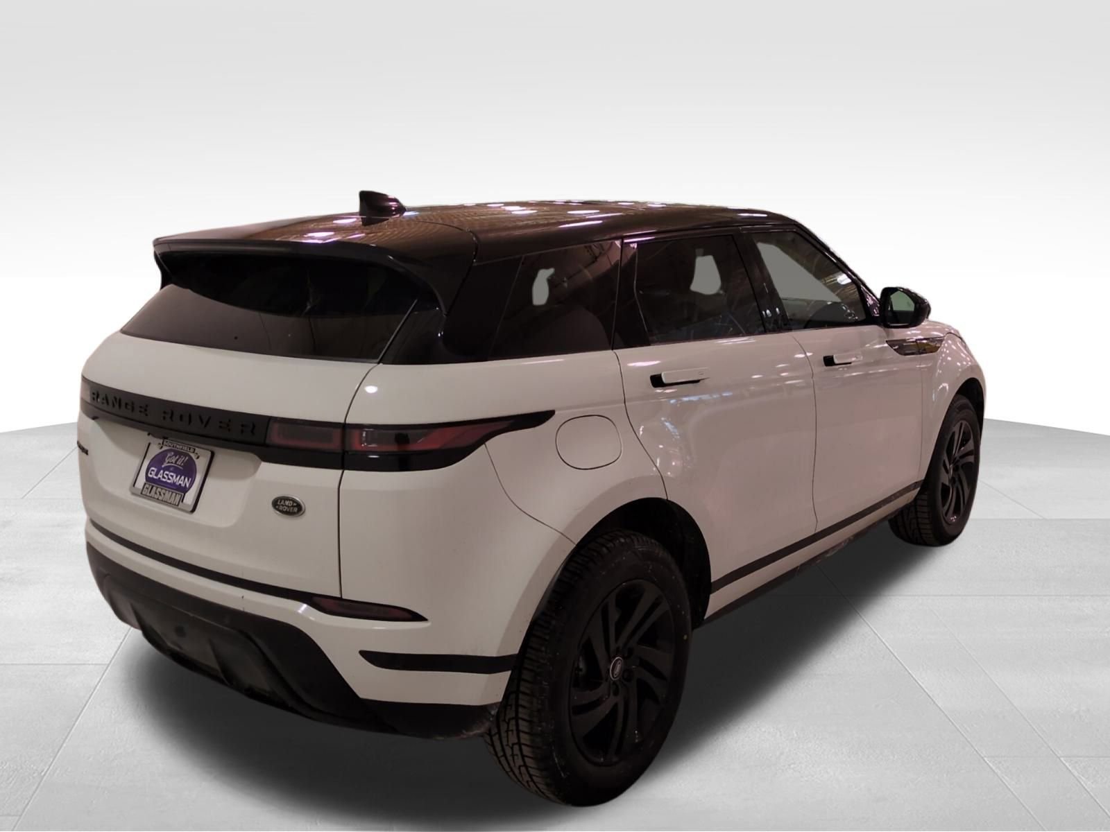 Used 2023 Land Rover Range Rover Evoque S image 4