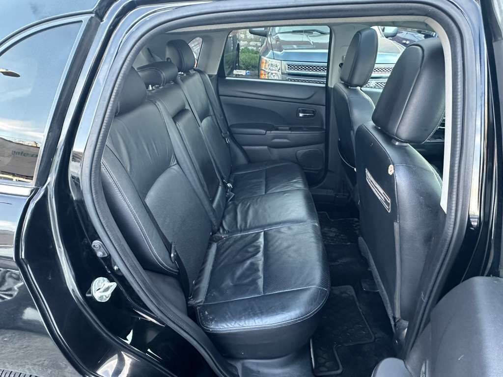 Used 2015 Mitsubishi Outlander Sport SE AWD/4WD image 20