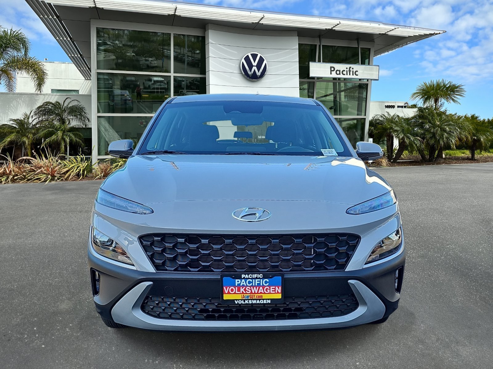 Used 2023 Hyundai Kona SE AWD/4WD image 2