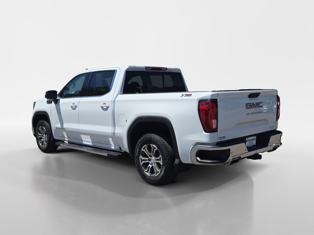 Used 2024 GMC Sierra 1500 SLE w/ Preferred Package AWD/4WD image 3