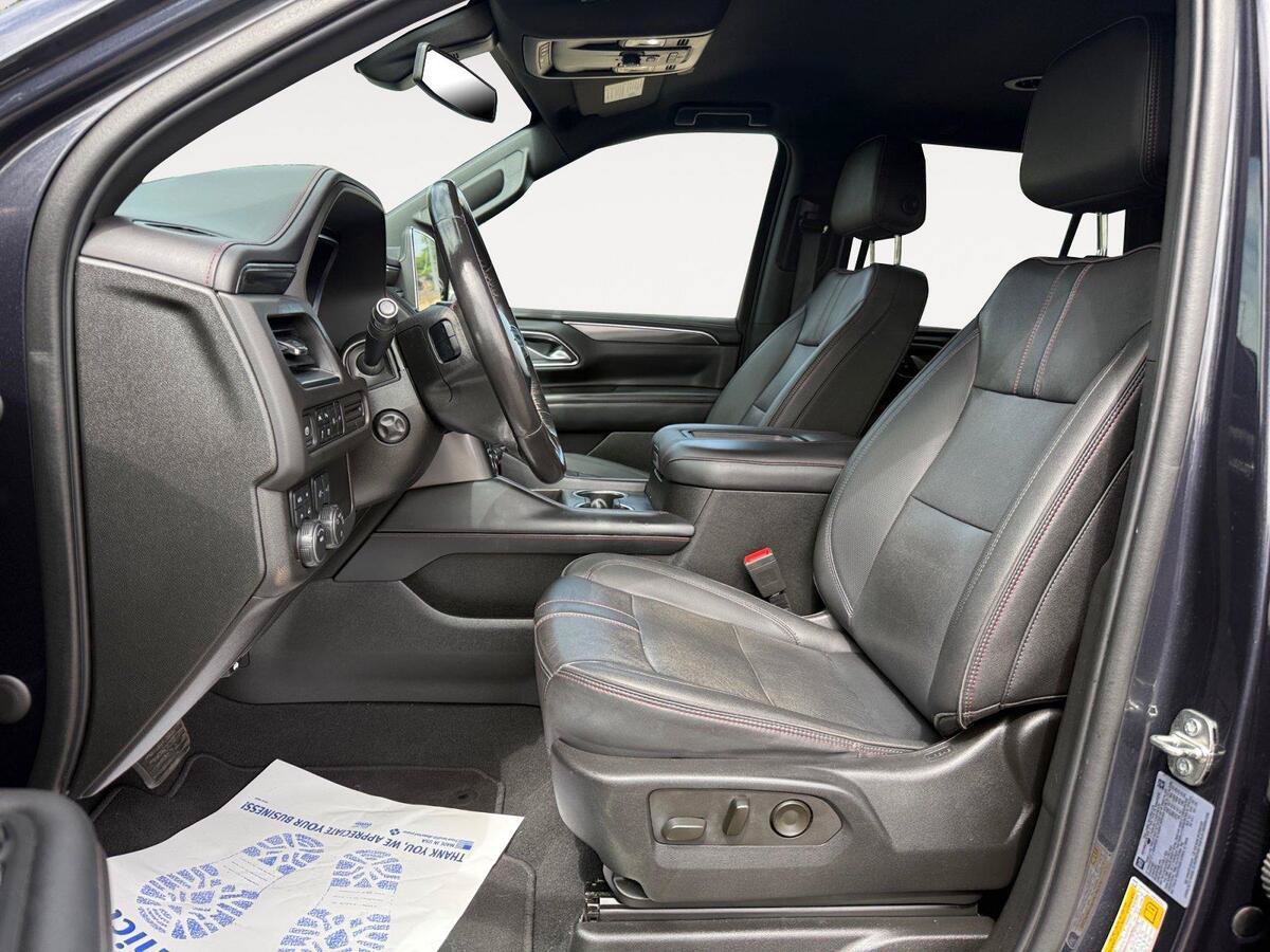 Used 2022 Chevrolet Tahoe RST w/ Luxury Package AWD/4WD image 9