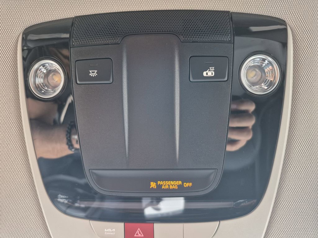 New 2025 Kia EV6 Light w/ Light LR Technology Package image 24