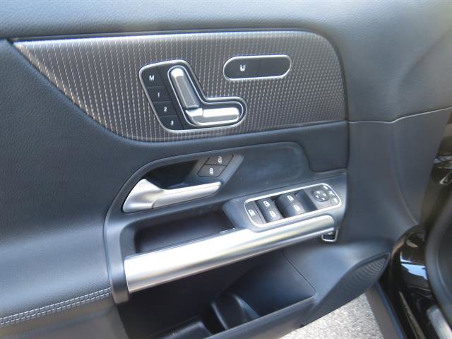 Used 2021 Mercedes-Benz GLA 250 4MATIC image 8