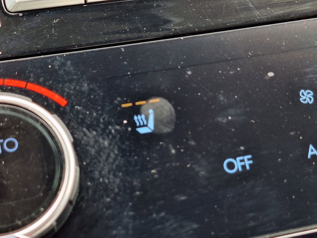 Certified 2025 Hyundai Santa Fe SEL image 25