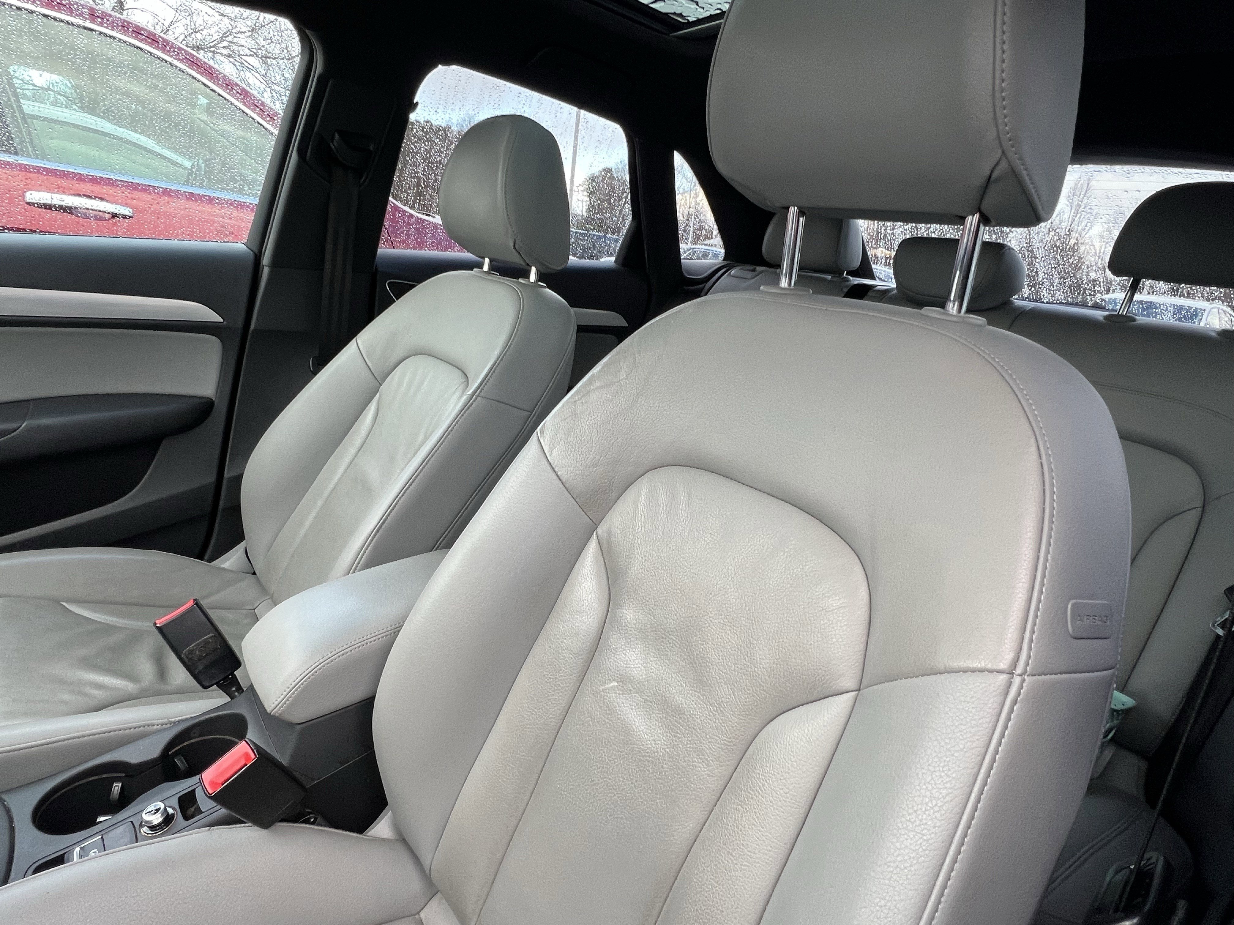 Used 2018 Audi Q3 2.0T Premium w/ Convenience Package image 16