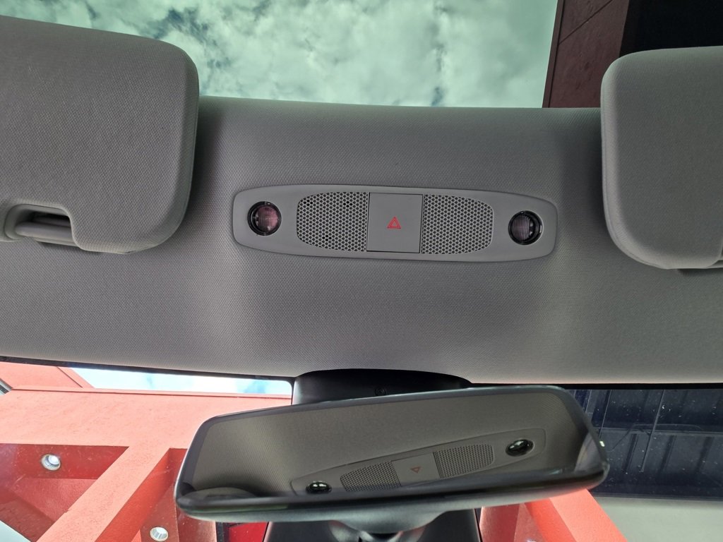 Used 2023 Tesla Model 3 Standard Range image 22