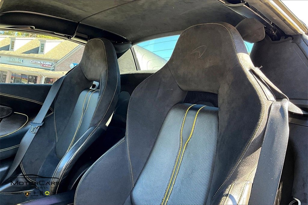 Used 2018 McLaren 570S Spider image 18