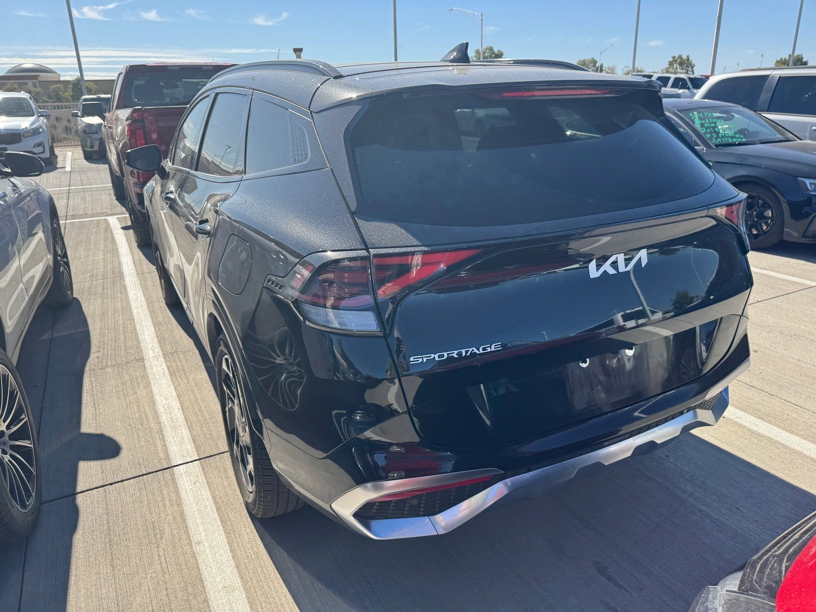 Certified 2023 Kia Sportage SX image 3