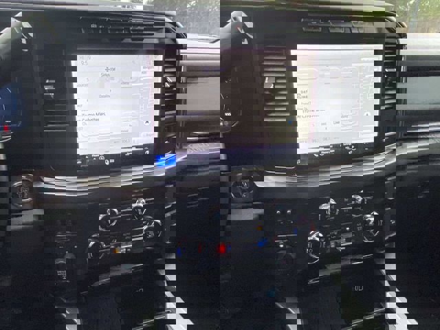 Used 2023 Ford F250 Lariat w/ Sport Appearance Package image 27